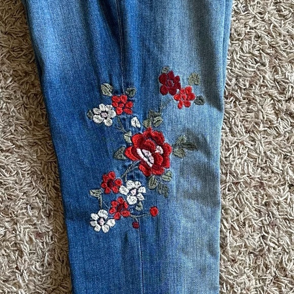 Express embroidered jeans - Picture 3 of 7